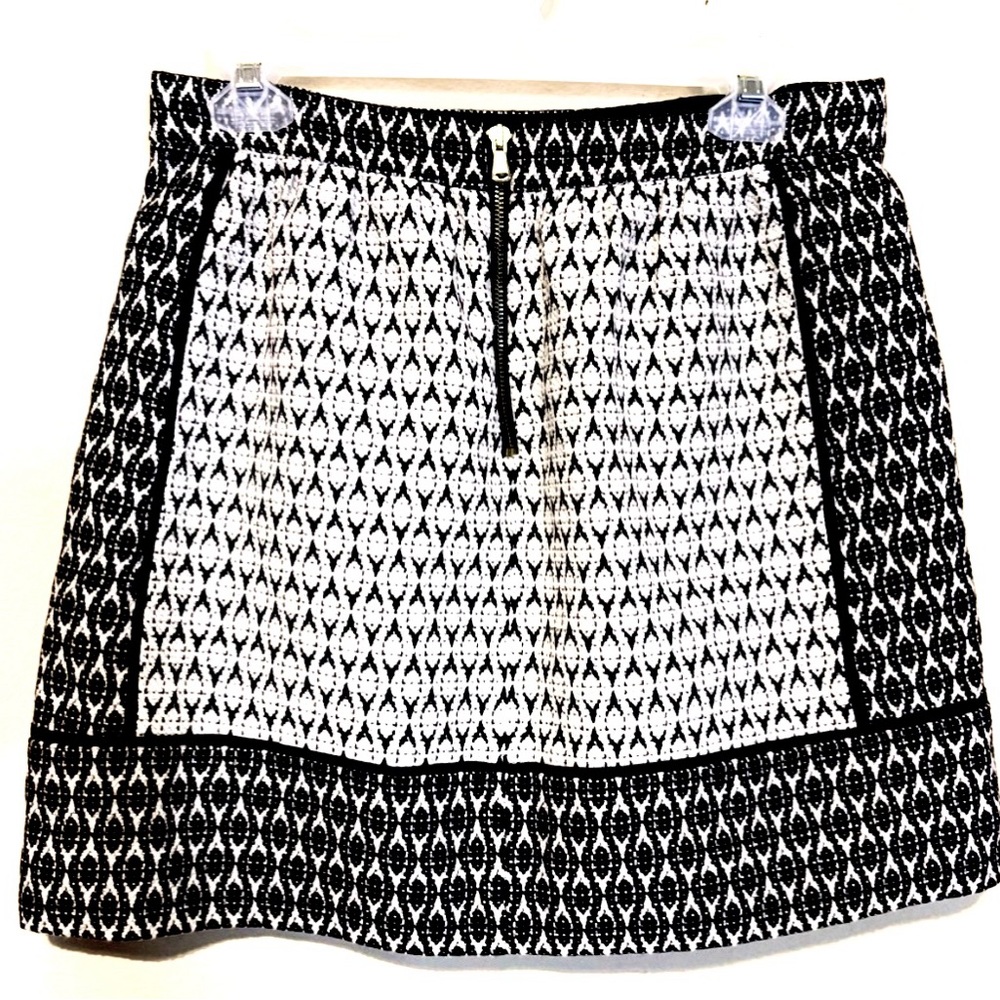 J. CREW Black & White TEXTURED BLOCK PRINT SKIRT Woven Jacquard Mini Skirt Sz 10 - Picture 3 of 9
